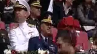 Arena'da İlk Resmi Tören