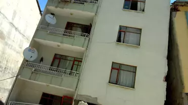 Simav'da 5, 9'luk Deprem: Can Kaybı Var, Hasar Büyük