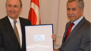 Bülent Arınç, BUSİAD Üyesi Sanayici ve İşadamlarıyla Bir Araya Geldi.