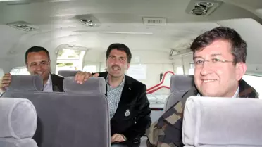 Vali ve Başkan Akrobasi Uçağında Soğuk Terler Döktü