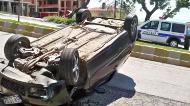 Takla Atan Otomobil 35 Metre Sürüklendi: 3 Yaralı