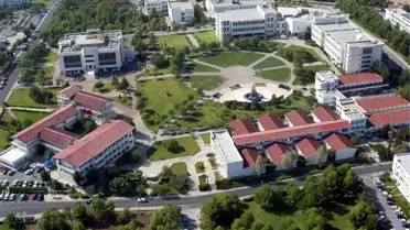 Daü Eczacılık Fakültesi Eğitim Hayatına Başladı