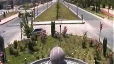 Çekilerek Tamire Götürülen Traktör Devrildi, Üzerindeki Genç Kız Ağır Yaralandı