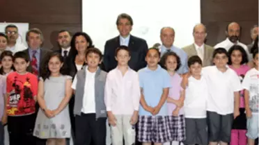 
Fatihli Küçük Mimarlar, Okul Bahçesinin Yenileme Projesi İçin Yarıştı
