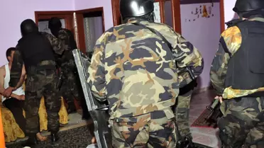 Hırsızlık Çetesine Şafak Baskını