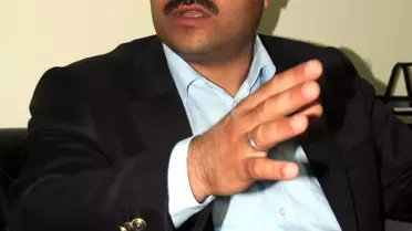 Birahane Garsonlarına Kıyafet Düzenlemesi