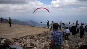 Mersin'de Yamaç Paraşütü Heyecanı
