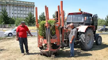Başkan Selmanoğlu Yeşili Kesen Değil Koruyan Bir Anlayışa Sahibiz
