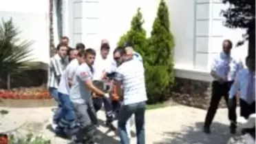 Meşrubat Yüklü Kamyon Restoranta Daldı; 1 Ölü, 4 Yaralı