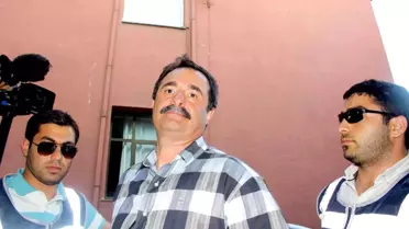 Şakar ve Özerten Gözaltında