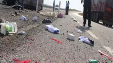 Otomobil Devrildi: 3 Ölü, 3 Yaralı