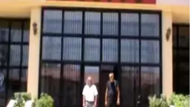 Acılı Baba Hollanda Hükümeti ve Polislerinden Şikayetçi