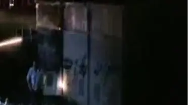 Otomobil Trafoya Daldı