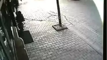 Sigara Hırsızları Kamerada