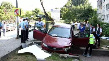 Otomobil ile Durağa Daldı: 1 Ölü