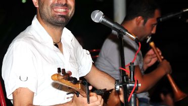 Türkülerle Halaylarla Dolu Bir Gece