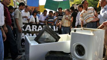 Nusaybin'de Elektrik Kesintilerine Protesto