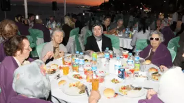 Huzurevi Sakinleri Eskihisar'da İftarda Buluştu