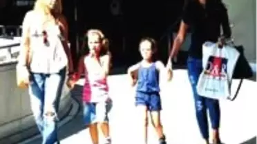 Minik Yıldızlar Sokağa İndi