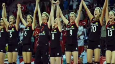 Yıldızlar Hollanda Biletini Kaptı