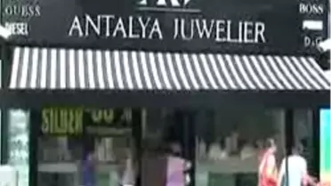 1 Kilo Altını Sokağa Saçtılar