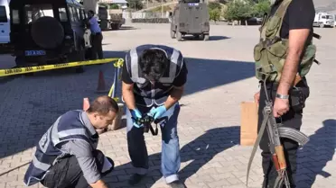 Polisleri Çelik Yelek Kurtardı