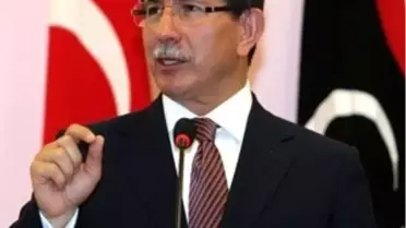 Davutoğlu, Sinyora ile Görüştü