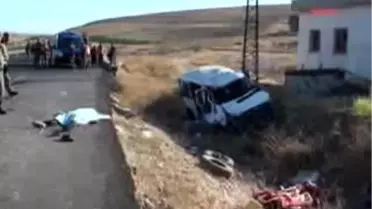 Ankara'dan Diyarbakır'a Giden İnşaat İşçileri Kaza Yaptı: 2 Ölü, 4 Yaralı