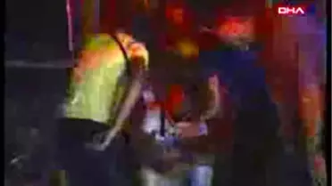 Otomobil İtfaiye Aracıyla Çarpıştı