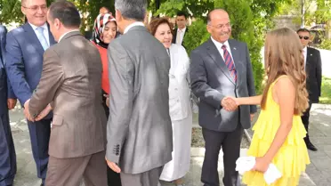 Vali Kolat'tan Çocuk Yuvası ve Huzurevine Bayram Ziyareti