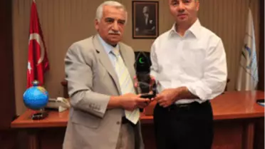 Başkan Uzun'dan Türkiye Yeşilay Cemiyeti'nin Çalışmalarına Destek