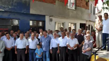 Bayramlaşma ve Çakıl Mahallesi Atatürk Anıtı Açılışı