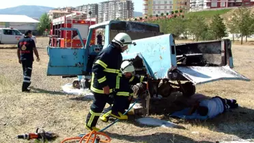 Patlayan Hortum, İtfaiye Müdürünü Islattı