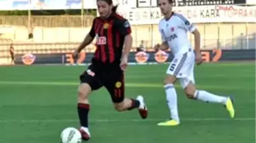 1 1 1 Mağlup Etti. 1 Galibiyeti ile Bitti. Stat: Atatürk Hakemler: Bünyamin Gezer , Erdinç Sezertam , Ekrem Kan Eskişehirspor: 1 İvesa 5 Sezgin 13 Nadareviç 3 Diego 4 Dede 10 Erkan 88 Veysel 8 Alper 11 Serdar 15 Kamara 9 Mehmet Yıldız