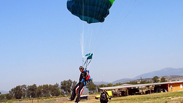 Serbest Paraşütçüler Efes'te Buluştu