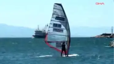 Pegasus Wındsurf Ligi'nin Şampiyonları Çağla ve Bora