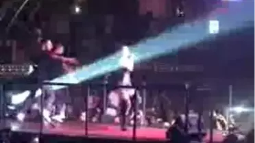 Kemer'de İnna İzdihamı