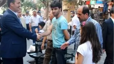 Ünlü Cadde Adına Yakışacak