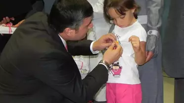 Şehit Polislerin, Övünç Madalyaları Minik Kızlarında