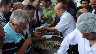 4 Kazan Pilav 15 Dakikada Tükendi