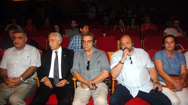 Atatürk Anıtına Sinemacılardan Festival Çelengi
