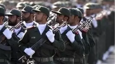 İran'da 'Kutsal Savunma Haftası'