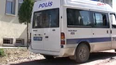 Boşandığı Karısını 8 Yerinden Bıçaklayarak Öldürdü