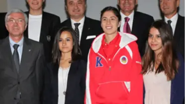 Başarı Ödülleri Sahiplerinde