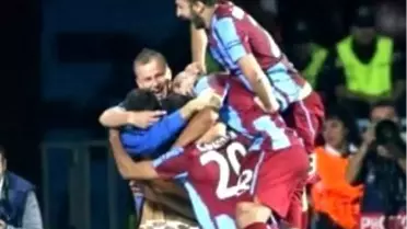 Avni Aker'de İlk 11'ler