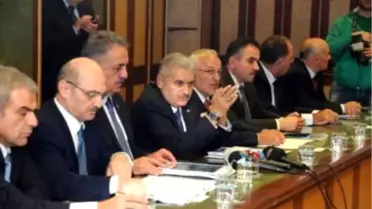 Bakan Yıldırım, Karadeniz Sahil Yolunu Savundu