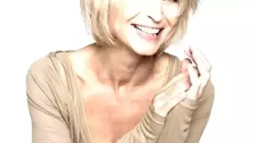 Menopoz Güzelliğinizi Solduramaz!