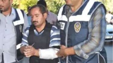 Eşini Bıçakla Öldürdü İmamı Suçladı