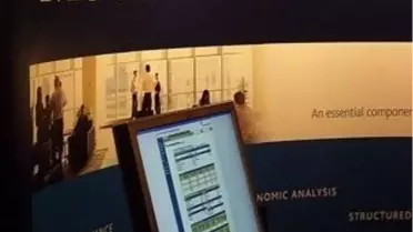 Moody's 12 İngiliz Bankasına Şok!