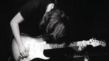 İlk Albümde Üç Farklı Konsept